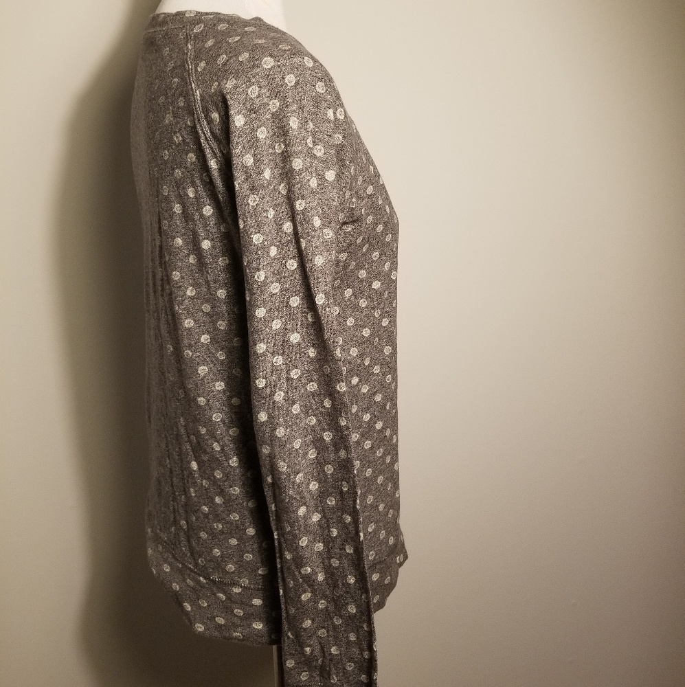 GAP pull over - Picture 3 of 5